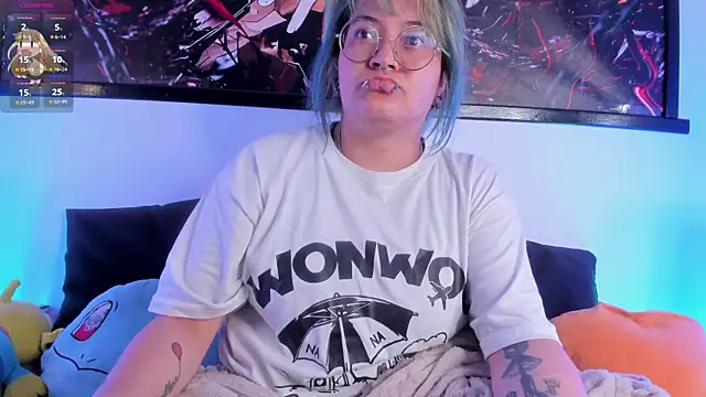 lucky-leah online show from April 15, 5:08 am