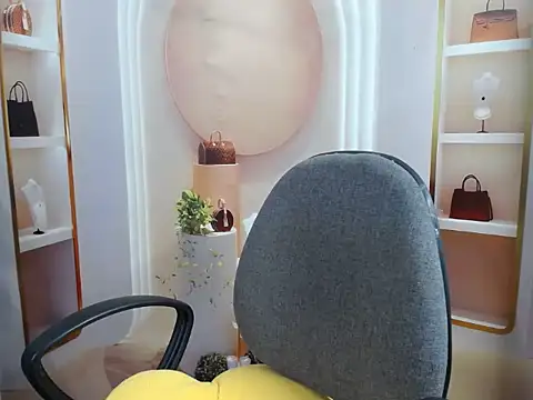 Love bug15 online show from March 26, 1:41 am