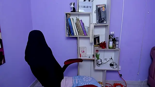 Snapshot of bbw_charlote chatting on October 16, 12:41 pm bbw charlote online show from October 16, 12:41 pm