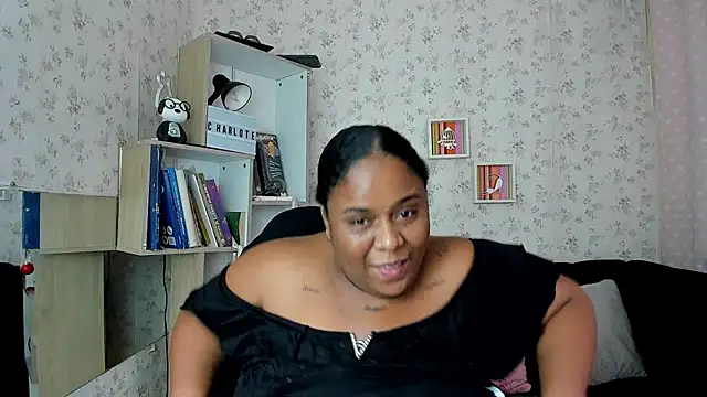 Snapshot of bbw_charlote chatting on September 24, 12:48 pm bbw charlote online show from September 24, 12:48 pm
