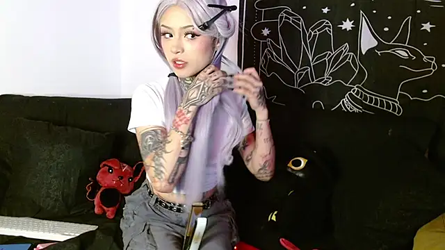 Isabella  dark online show from October 25, 10:16 pm