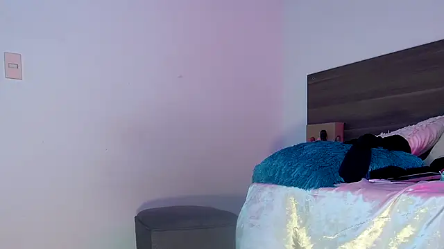 Mila cams1  online show from November 12, 7:12 pm