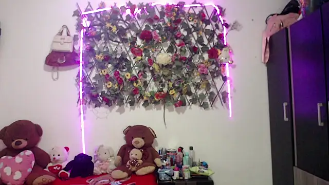 sexysusan4you online show from February 12, 7:37 pm