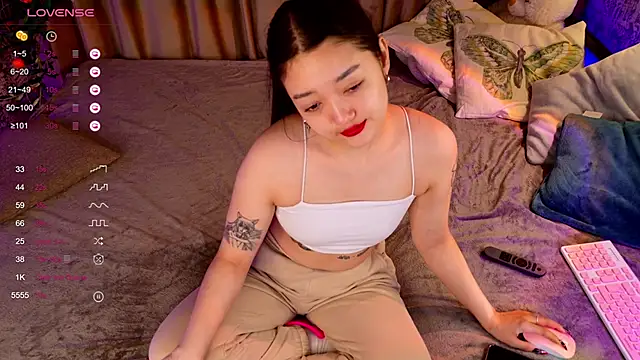 FreyaRaya online show from November 16, 3:30 am