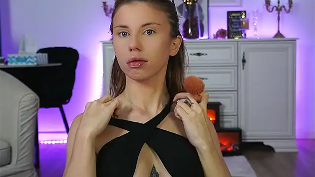 ivyleague  online show from October 14, 4:15 am