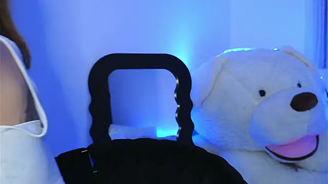 ivyleague  online show from February 26, 6:29 pm