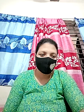 Snapshot of Depte- chatting on October 1, 9:47 am Depte- online show from October 1, 9:47 am