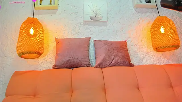 Snapshot of emiily_s chatting on October 2, 12:10 pm emiily s online show from October 2, 12:10 pm