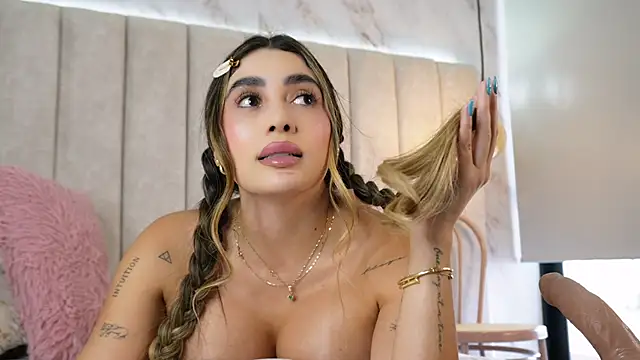 Annyy Rosse online show from April 3, 1:42 pm