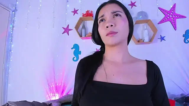 Emiily Parkerr online show from November 18, 3:07 am