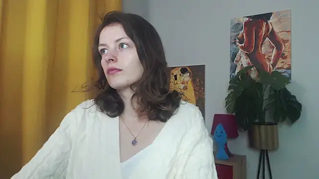 juicyNadine online show from October 7, 4:50 am