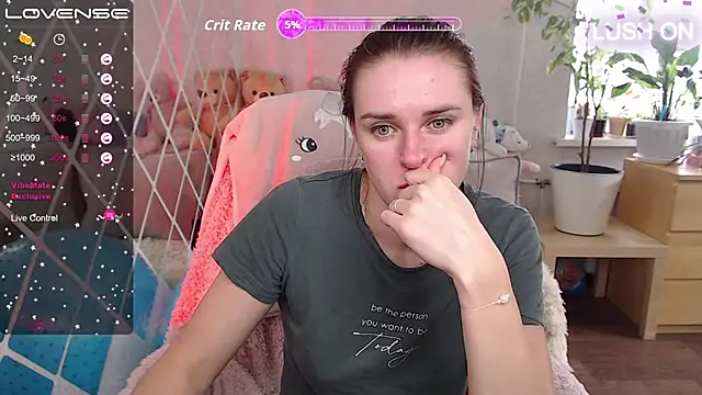 Bella  Swoon online show from September 23, 8:34 am