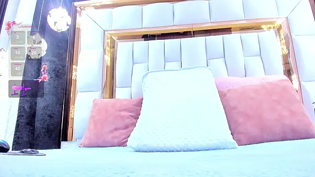 RileySweett online show from March 30, 12:05 pm