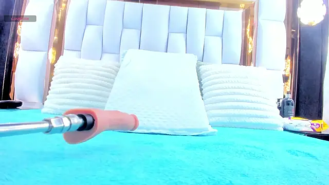 Snapshot of RileySweett chatting on November 1, 11:58 am RileySweett online show from November 1, 11:58 am