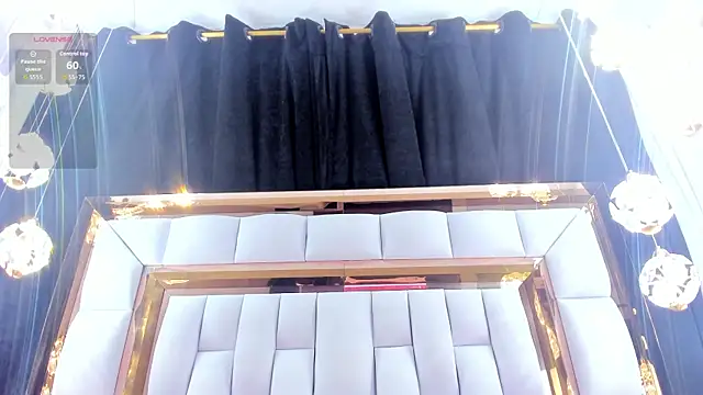 Snapshot of RileySweett chatting on September 23, 11:52 am RileySweett online show from September 23, 11:52 am