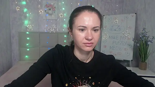 KaraCriegs online show from September 29, 5:51 pm