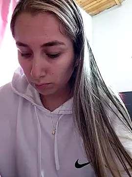 Iris love18 online show from March 2, 1:40 pm