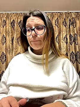 Snapshot of NadiraNoor chatting on October 15, 9:39 pm NadiraNoor online show from October 15, 9:39 pm