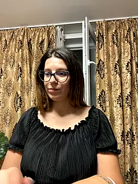 Snapshot of NadiraNoor chatting on October 14, 9:28 pm NadiraNoor online show from October 14, 9:28 pm