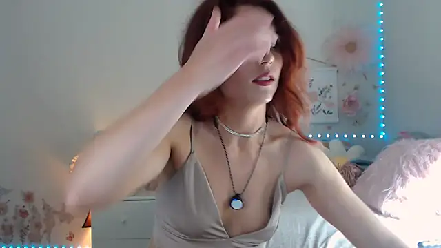 Poisson Eva online show from June 29, 11:15 pm