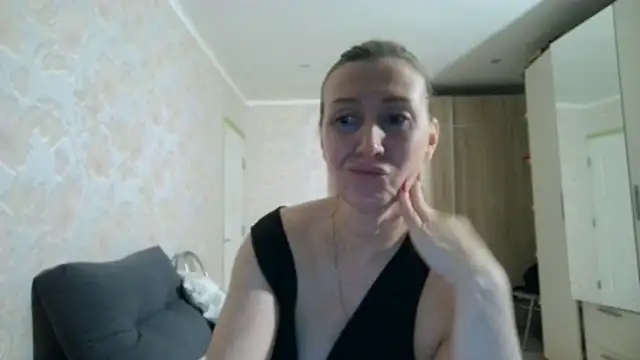 WindChristy online show from September 14, 4:49 pm