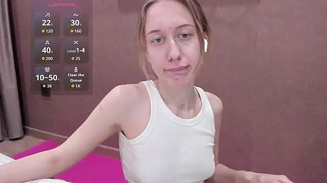 Mika Ray online show from March 28, 1:54 pm