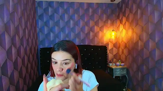 LiaHarryis online show from November 18, 6:42 pm