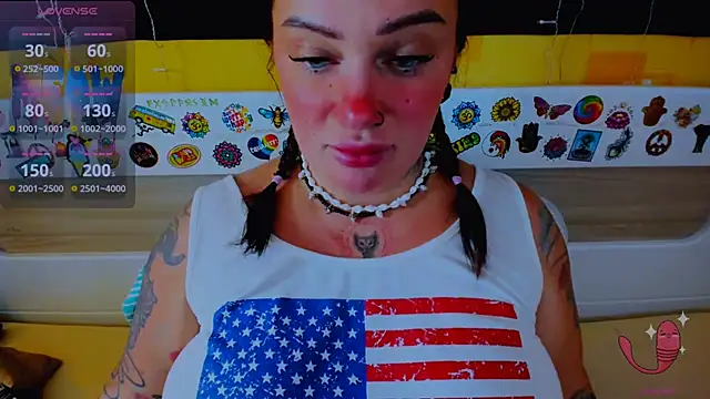 Snapshot of EllieOz chatting on September 21, 11:53 am EllieOz online show from September 21, 11:53 am