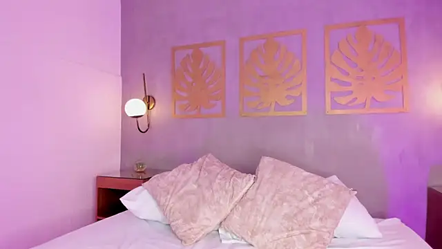 majo rosse  online show from March 19, 7:18 pm