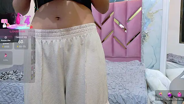 Snapshot of daddyissuesss_ chatting on September 29, 7:30 pm daddyissuesss online show from September 29, 7:30 pm