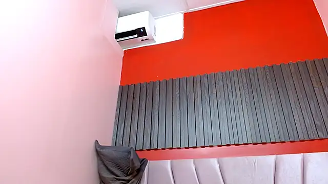 Snapshot of VeronicaRobles chatting on September 15, 6:48 pm VeronicaRobles online show from September 15, 6:48 pm