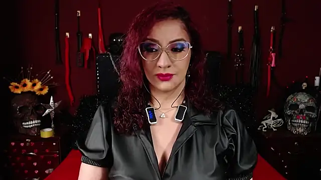 andreafetishx online show from March 12, 6:10 pm