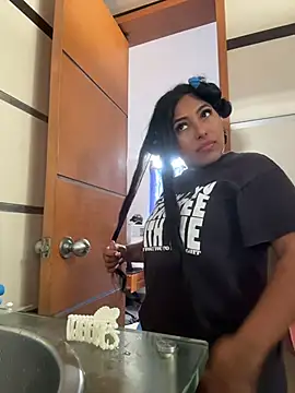 emmyjhonson07 online show from October 8, 2:54 pm