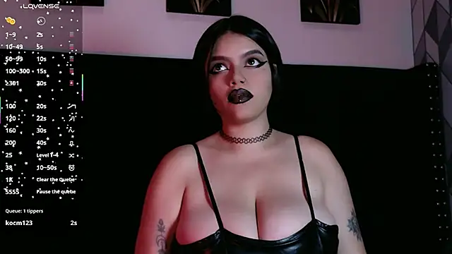 shybutdirtygirrll online show from October 17, 8:23 pm