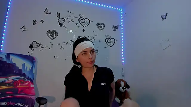 Linisprincehot69 online show from June 18, 5:42 am