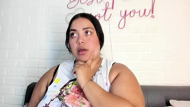 Snapshot of tatijara chatting on October 10, 7:30 pm tatijara online show from October 10, 7:30 pm