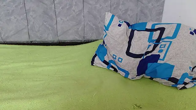 linda 33 online show from October 15, 6:43 pm