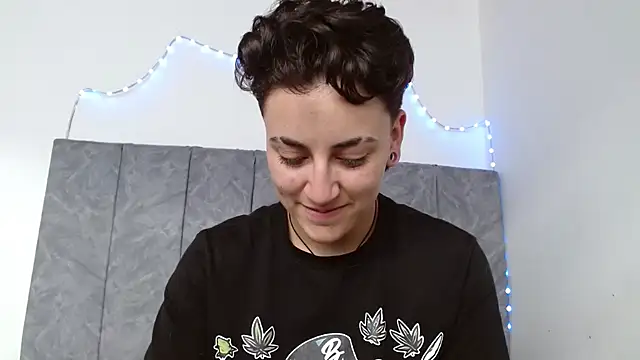 linda 33 online show from September 25, 7:01 pm