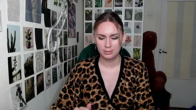 Snapshot of CapriScorpion chatting on September 24, 1:32 pm CapriScorpion online show from September 24, 1:32 pm