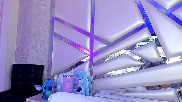 Snapshot of Miia002 chatting on September 26, 6:00 am Miia002 online show from September 26, 6:00 am