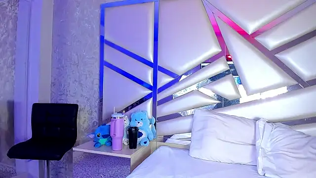 Snapshot of Miia002 chatting on October 29, 4:39 am Miia002 online show from October 29, 4:39 am