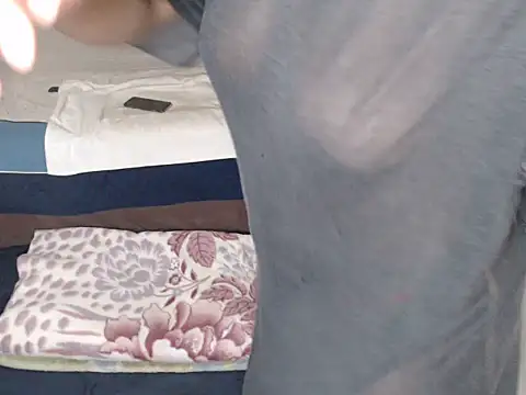 Snapshot of AdelaideT chatting on October 17, 12:36 am AdelaideT online show from October 17, 12:36 am