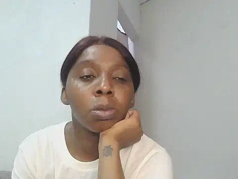 Snapshot of Sexxybella27 chatting on September 15, 10:28 pm Sexxybella27 online show from September 15, 10:28 pm