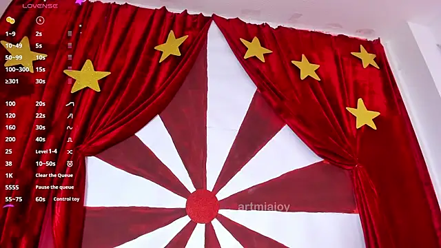 Snapshot of artmiaa chatting on October 22, 1:16 pm artmiaa online show from October 22, 1:16 pm