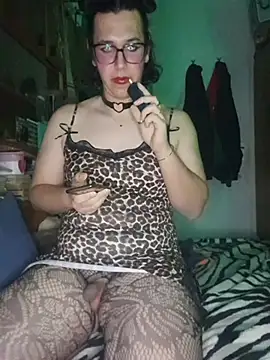 Daisy 150 online show from October 12, 8:33 pm