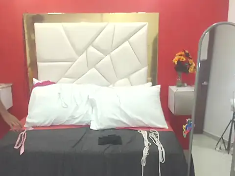 CanellaHotx online show from October 15, 6:21 pm