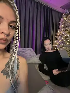 RollingGirls online show from December 1, 1:03 pm