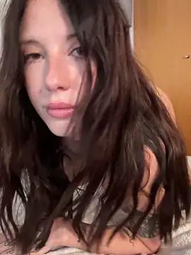 Snapshot of BellaGiaxx chatting on October 2, 3:39 pm BellaGiaxx online show from October 2, 3:39 pm