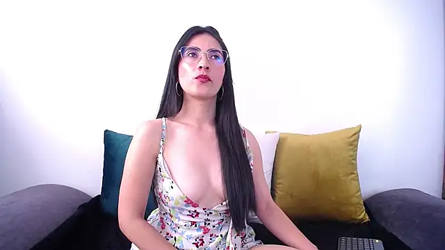 JainaRogers online show from March 25, 6:22 pm