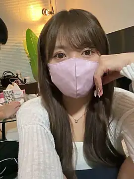 POCARI SWEAT online show from July 19, 11:45 am